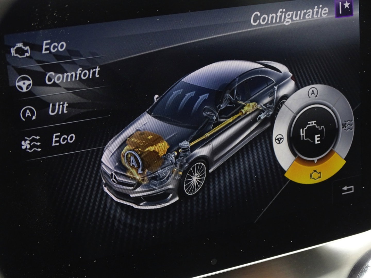 Mercedes-Benz CLA-Klasse 180 automaat / AMG Ed. 1 LED *NAP*