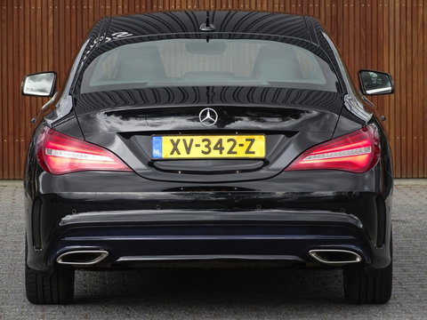 Mercedes-Benz CLA-Klasse 180 automaat / AMG Ed. 1 LED *NAP*