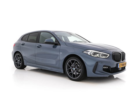BMW 1-serie 118i Executive Edition M-Sportpack (INCL.BTW) *SPORT-SEATS | FULL-LED | DIGI-COCKPIT | HIFI-SOUND | CAMERA | NAVI-FULLMAP | AMBIENT-LIGHT | PRIVACY-GLASS | ECC | PDC | CRUISE | 18''ALU*