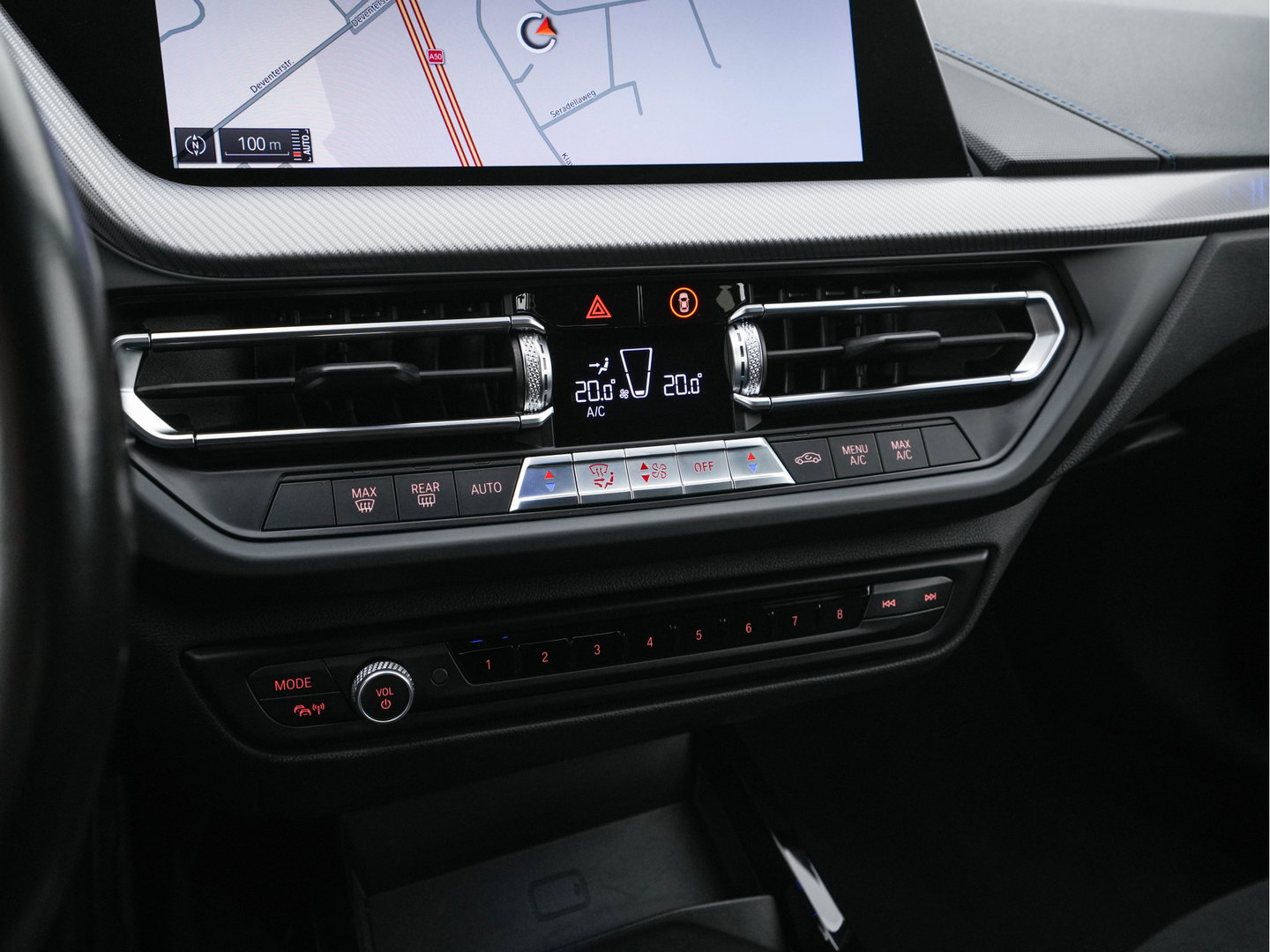 BMW 1-serie 118i Executive Edition M-Sportpack (INCL.BTW) *SPORT-SEATS | FULL-LED | DIGI-COCKPIT | HIFI-SOUND | CAMERA | NAVI-FULLMAP | AMBIENT-LIGHT | PRIVACY-GLASS | ECC | PDC | CRUISE | 18''ALU*