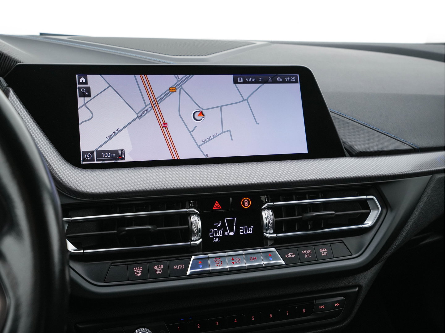 BMW 1-serie 118i Executive Edition M-Sportpack (INCL.BTW) *SPORT-SEATS | FULL-LED | DIGI-COCKPIT | HIFI-SOUND | CAMERA | NAVI-FULLMAP | AMBIENT-LIGHT | PRIVACY-GLASS | ECC | PDC | CRUISE | 18''ALU*