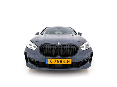 BMW 1-serie 118i Executive Edition M-Sportpack (INCL.BTW) *SPORT-SEATS | FULL-LED | DIGI-COCKPIT | HIFI-SOUND | CAMERA | NAVI-FULLMAP | AMBIENT-LIGHT | PRIVACY-GLASS | ECC | PDC | CRUISE | 18''ALU*