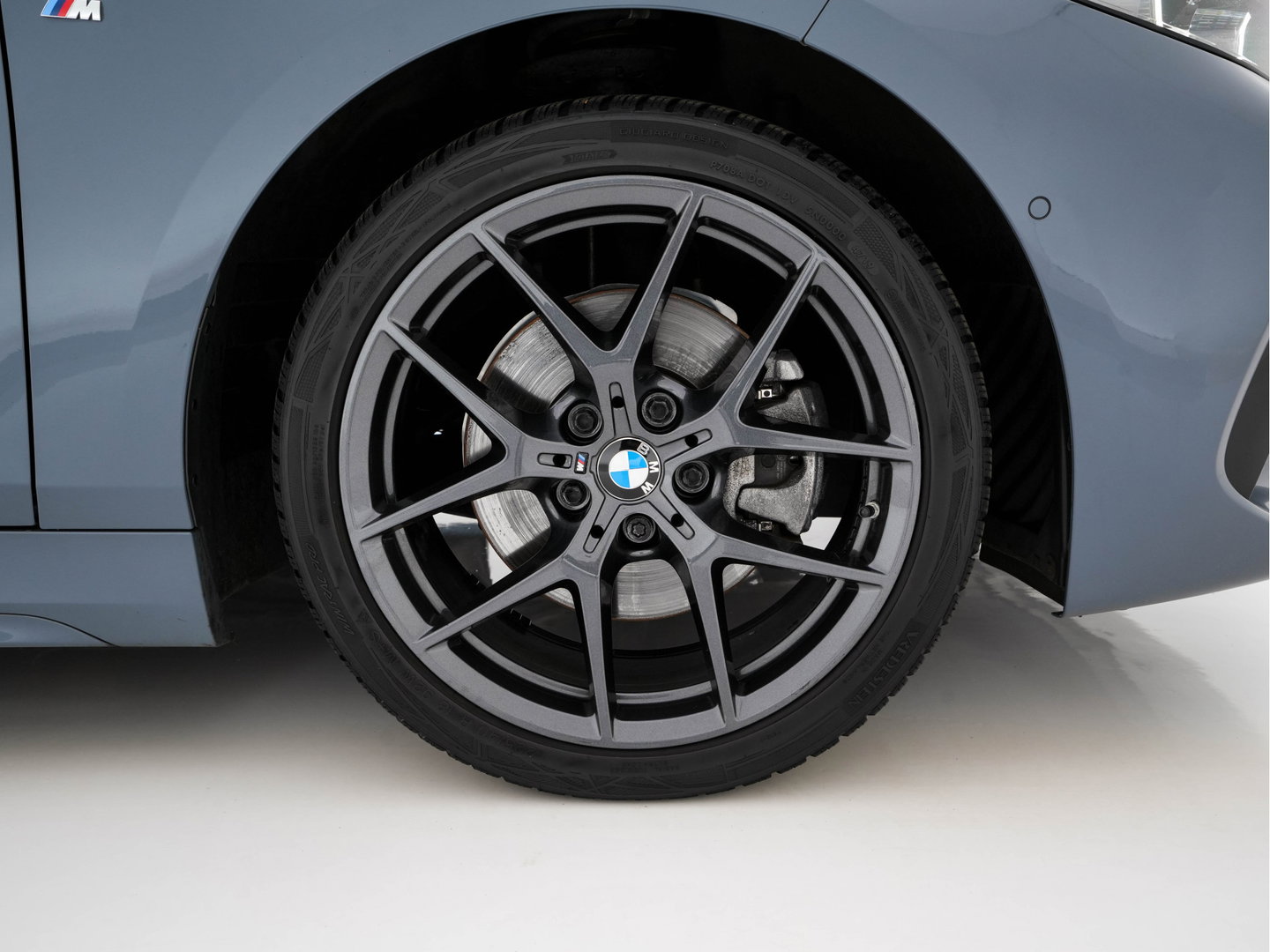 BMW 1-serie 118i Executive Edition M-Sportpack (INCL.BTW) *SPORT-SEATS | FULL-LED | DIGI-COCKPIT | HIFI-SOUND | CAMERA | NAVI-FULLMAP | AMBIENT-LIGHT | PRIVACY-GLASS | ECC | PDC | CRUISE | 18''ALU*