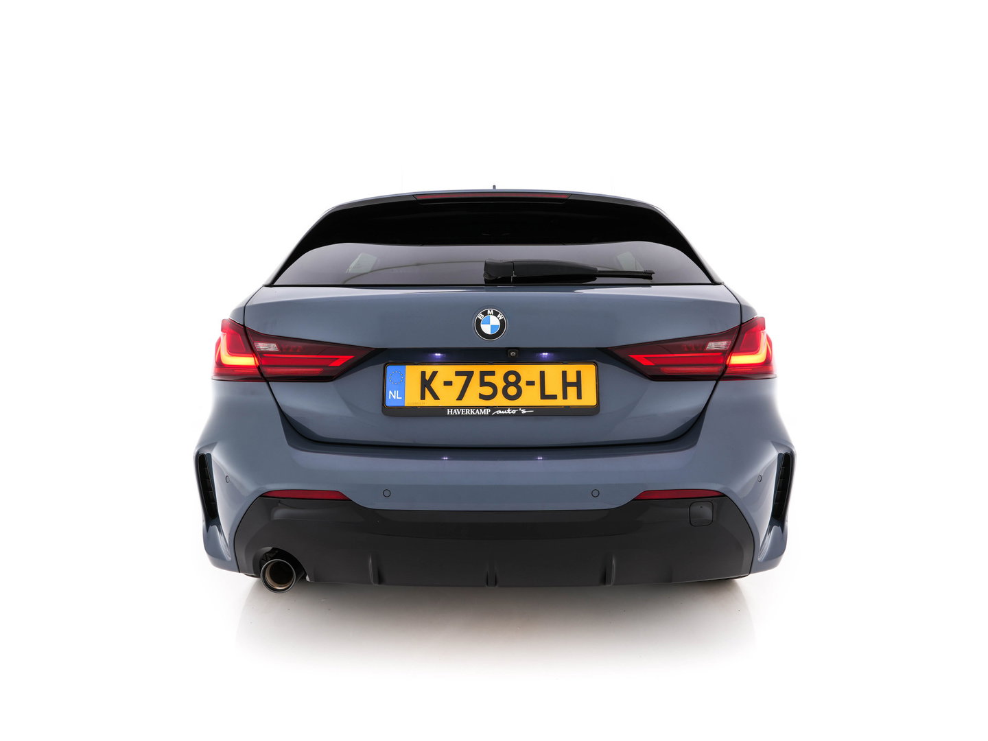 BMW 1-serie 118i Executive Edition M-Sportpack (INCL.BTW) *SPORT-SEATS | FULL-LED | DIGI-COCKPIT | HIFI-SOUND | CAMERA | NAVI-FULLMAP | AMBIENT-LIGHT | PRIVACY-GLASS | ECC | PDC | CRUISE | 18''ALU*