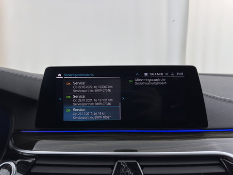 BMW 5 Serie 530e iPerformance eDrive Edition (INCL.BTW) Aut. *HEAD-UP | LUXURY-LEATHER | FULL-LED | SOFT-CLOSE | TOP-VIEW | MEMORY-PACK | DIGI-COCKPIT | NAVI-FULLMAP | HEATED-COMFORTSEATS | PRIVACY-GLASS | ECC | PDC | 18''ALU*