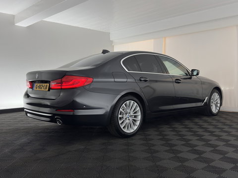 BMW 5 Serie 530e iPerformance eDrive Edition (INCL.BTW) Aut. *HEAD-UP | LUXURY-LEATHER | FULL-LED | SOFT-CLOSE | TOP-VIEW | MEMORY-PACK | DIGI-COCKPIT | NAVI-FULLMAP | HEATED-COMFORTSEATS | PRIVACY-GLASS | ECC | PDC | 18''ALU*