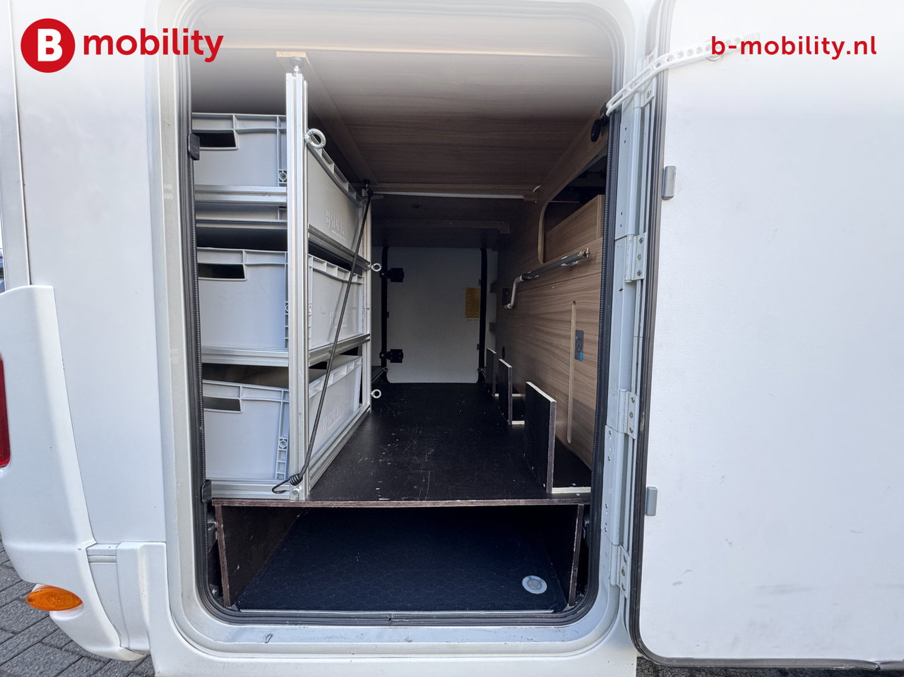 Adria MATRIX 670 SL Lengtebedden Bj.2021