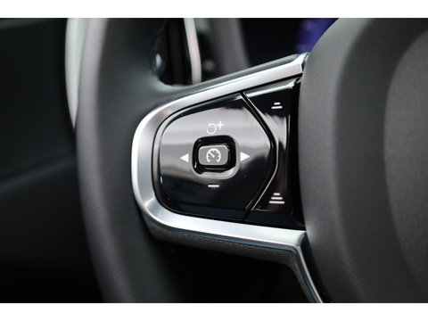 Volvo XC60 2.0 T6 Plug-in hybrid AWD Plus Dark SOH 97,7% | Pano | Memory Seats | Elek. Trekhaak | Camera | Stoel- Stuurverw. | 21'' | Pilot Assist