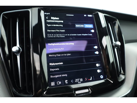 Volvo XC60 2.0 T6 Plug-in hybrid AWD Plus Dark SOH 97,7% | Pano | Memory Seats | Elek. Trekhaak | Camera | Stoel- Stuurverw. | 21'' | Pilot Assist