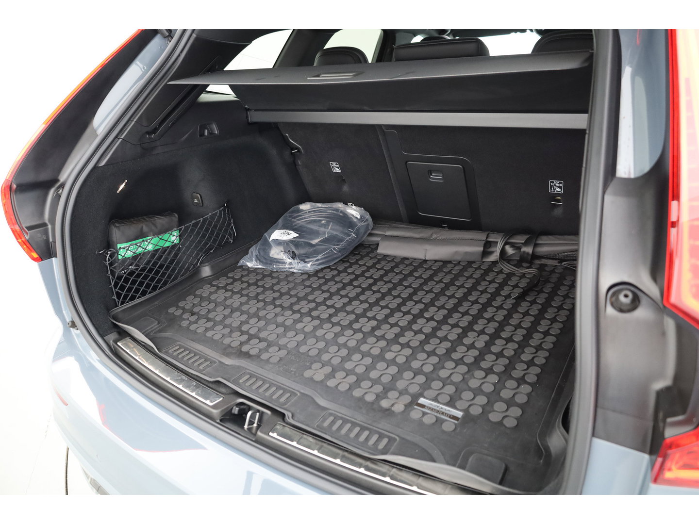 Volvo XC60 2.0 T6 Plug-in hybrid AWD Plus Dark SOH 97,7% | Pano | Memory Seats | Elek. Trekhaak | Camera | Stoel- Stuurverw. | 21'' | Pilot Assist