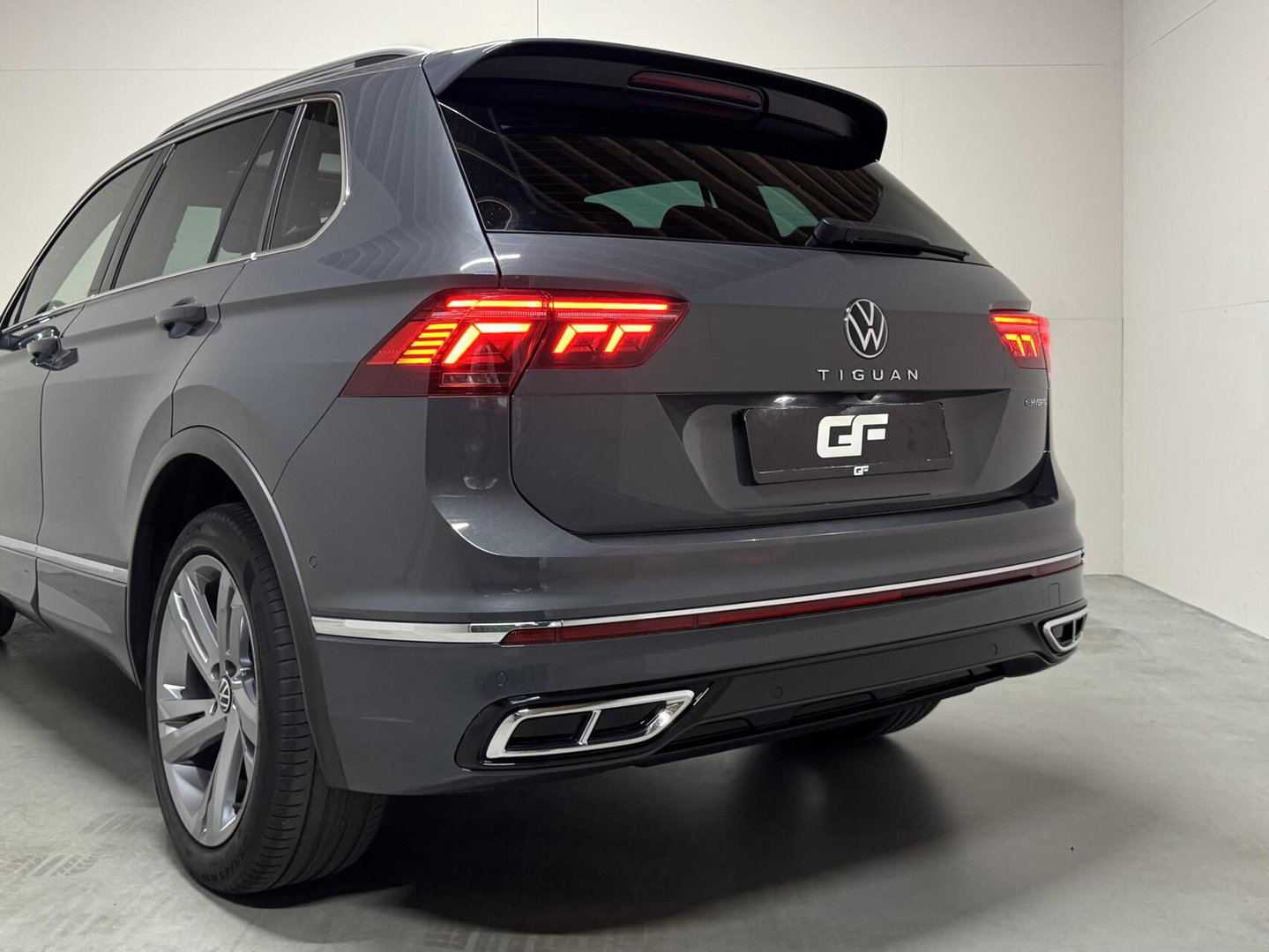 Volkswagen Tiguan 1.4 TSI eHybrid R-Line Pano HUD Camera ACC NAP