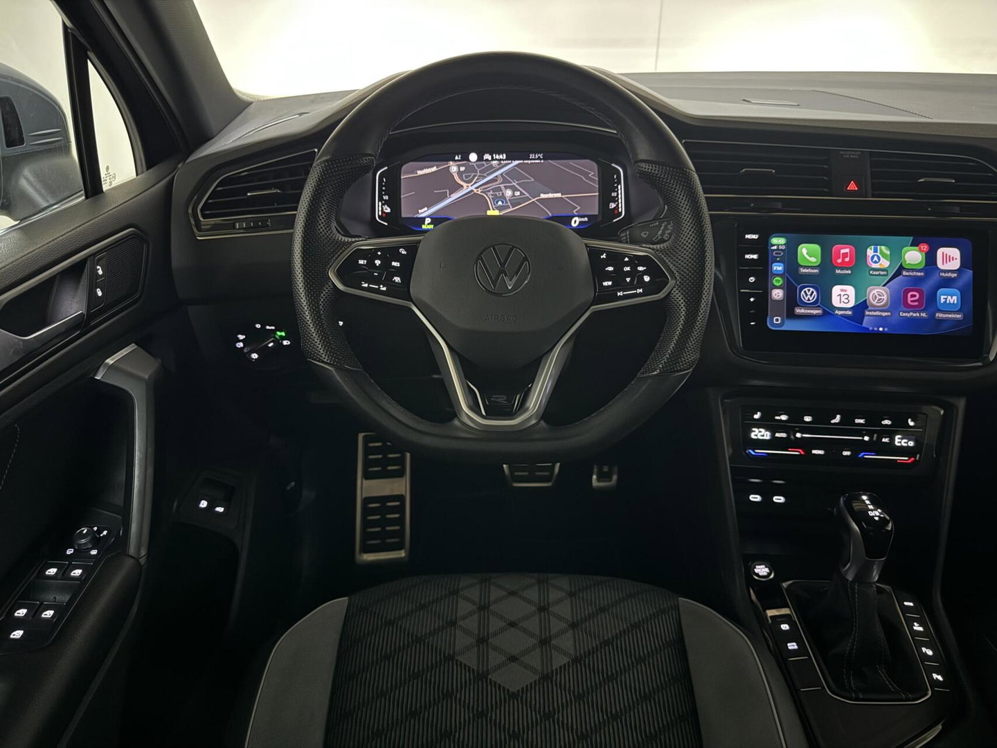 Volkswagen Tiguan 1.4 TSI eHybrid R-Line Pano HUD Camera ACC NAP