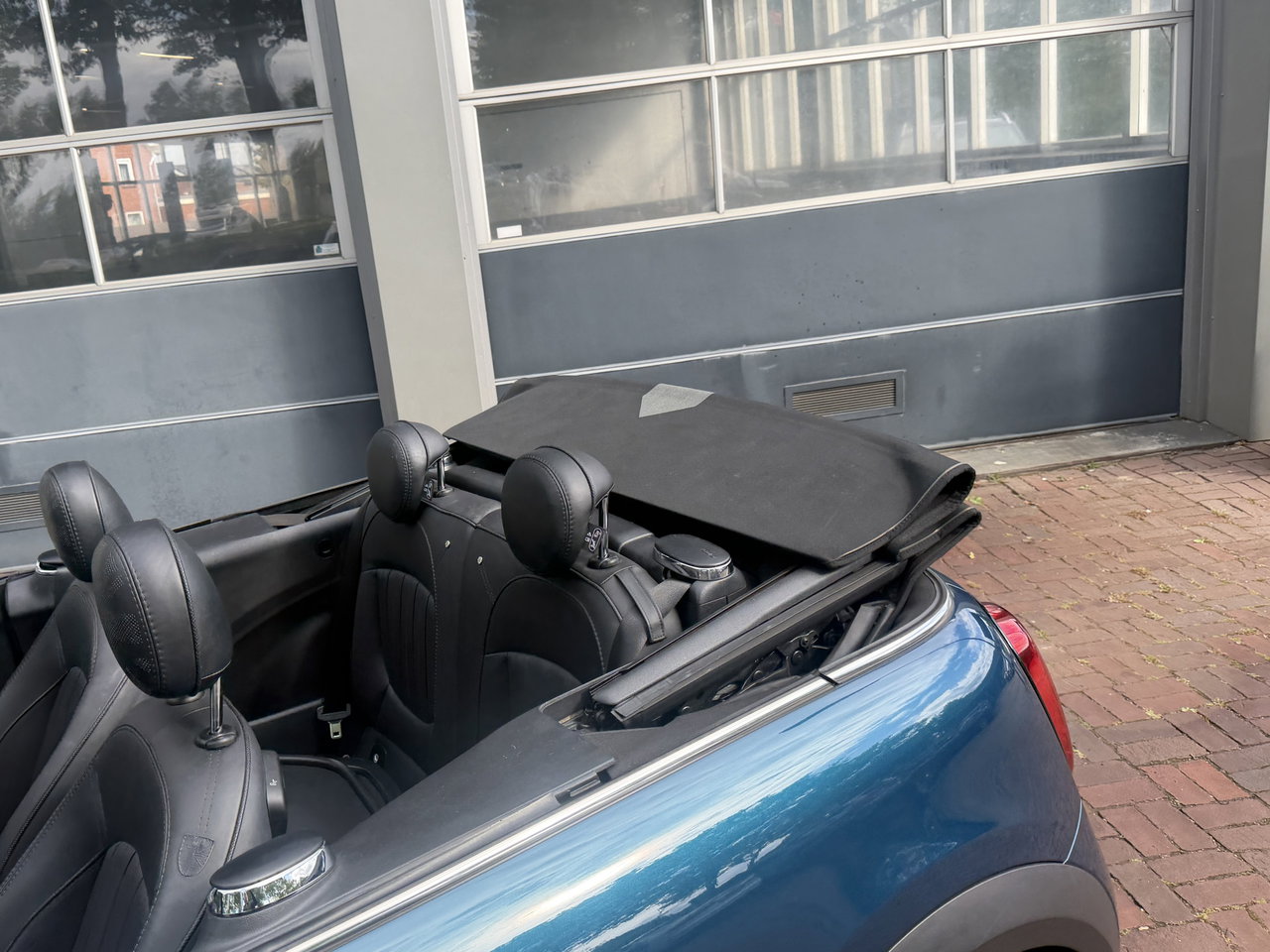 MINI Cooper Cabrio