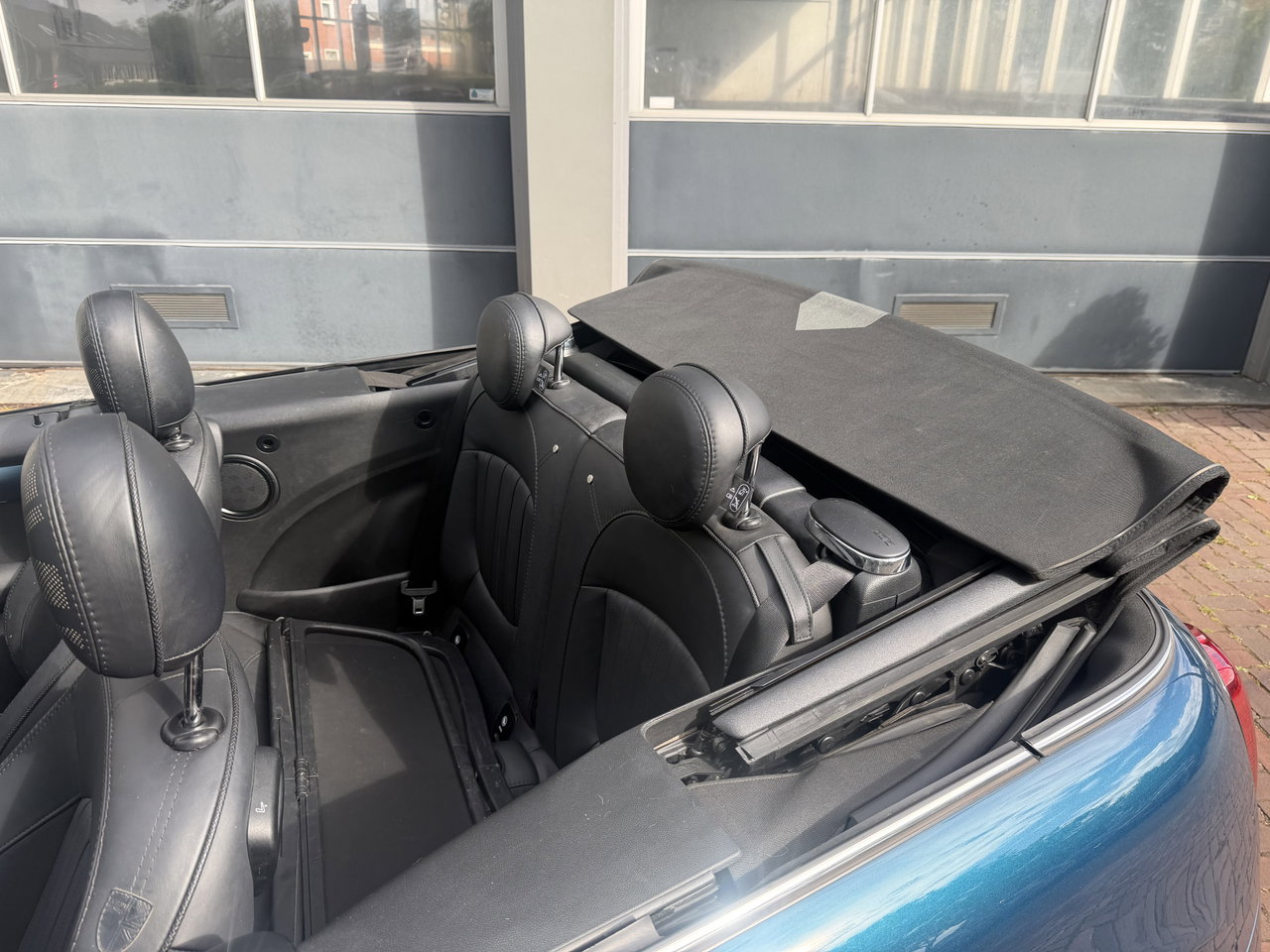 MINI Cooper Cabrio