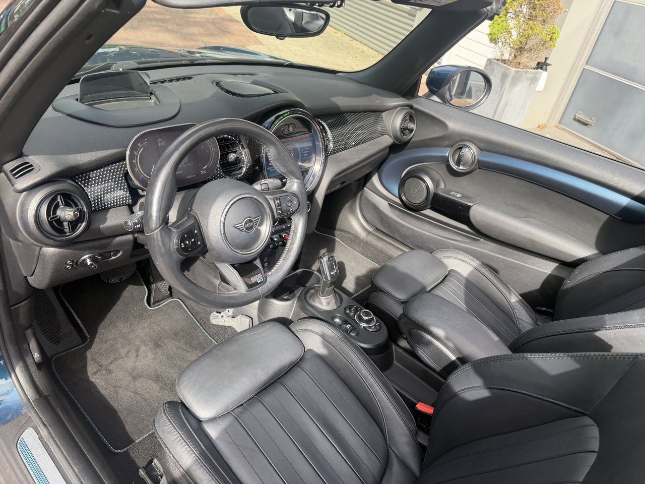 MINI Cooper Cabrio