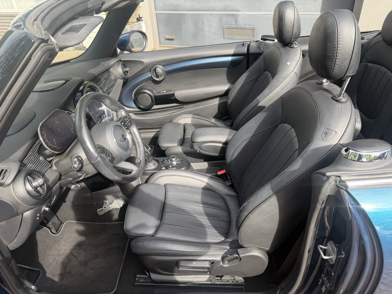 MINI Cooper Cabrio