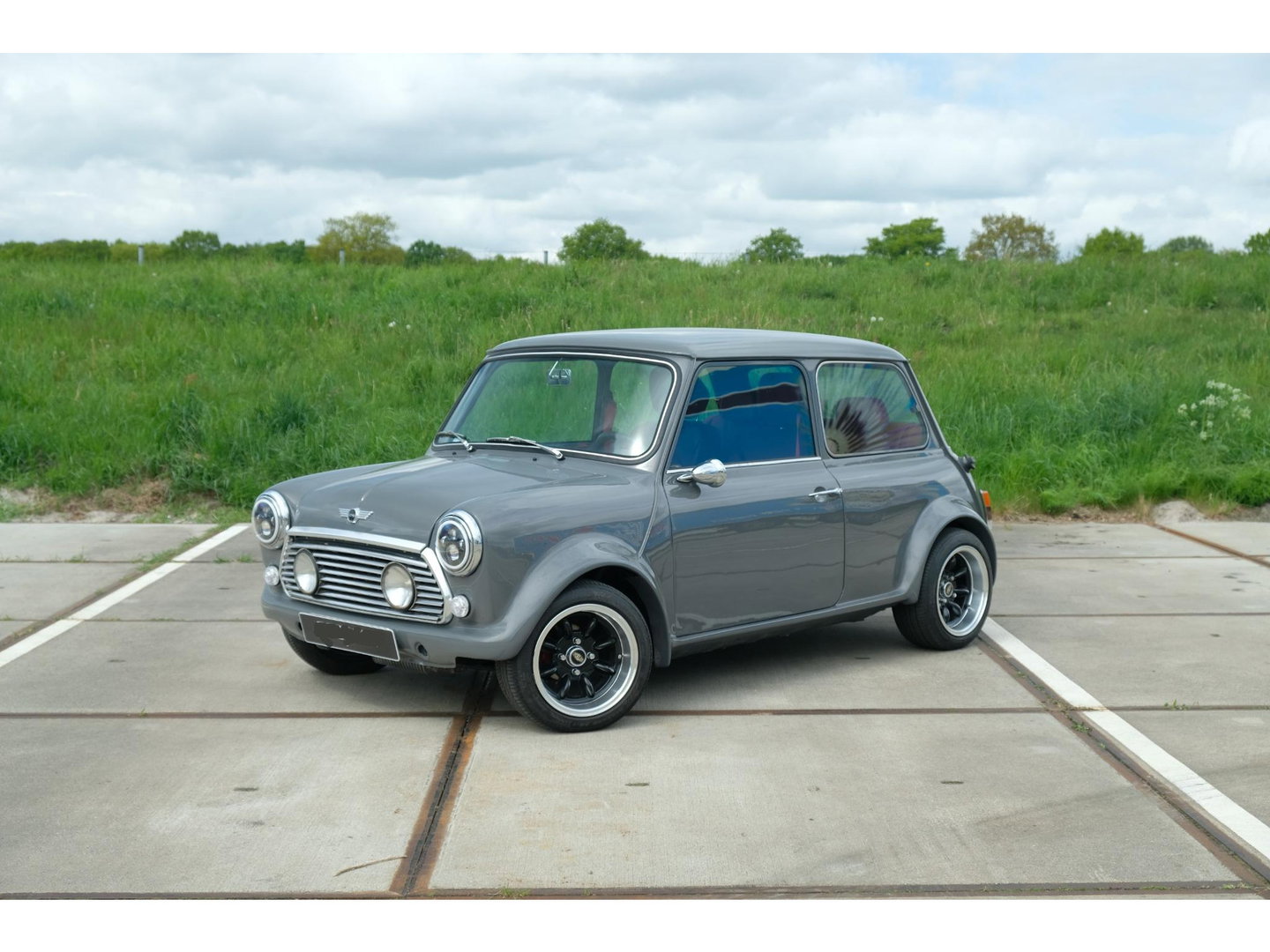 MINI Austin Mini 1100 Special | RESTOMOD