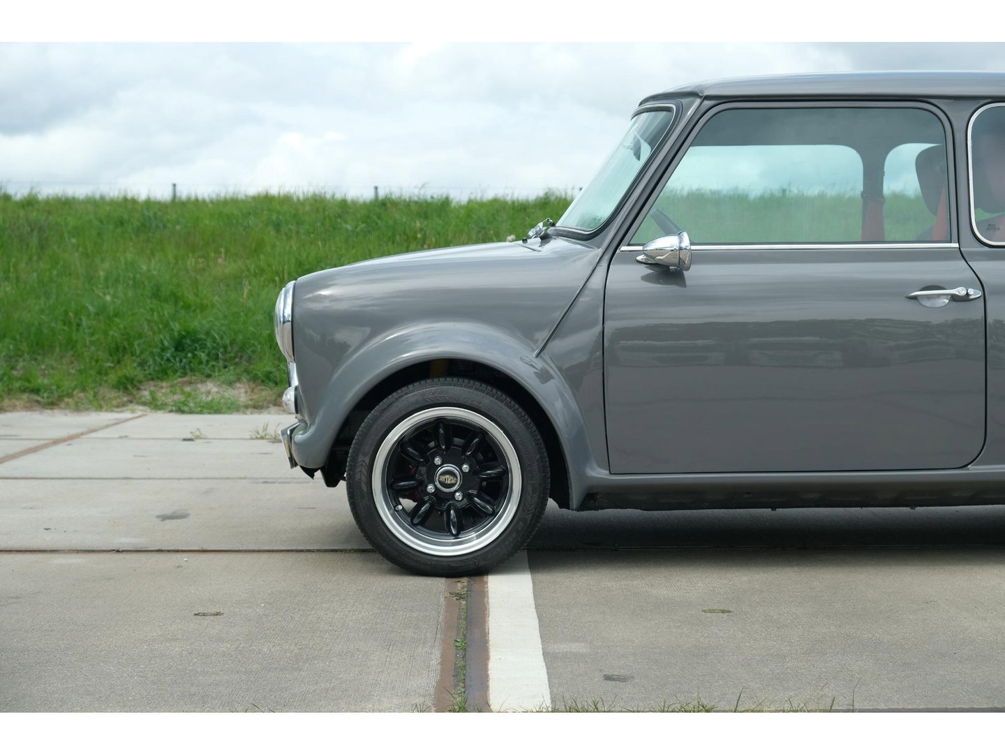 MINI Austin Mini 1100 Special | RESTOMOD