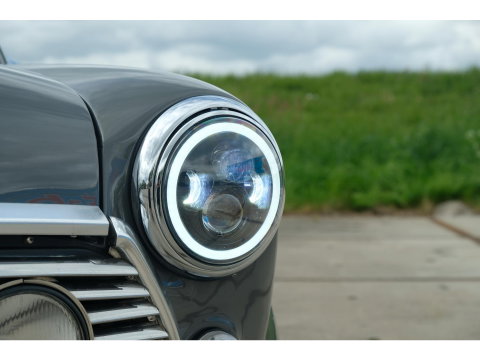 MINI Austin Mini 1100 Special | RESTOMOD