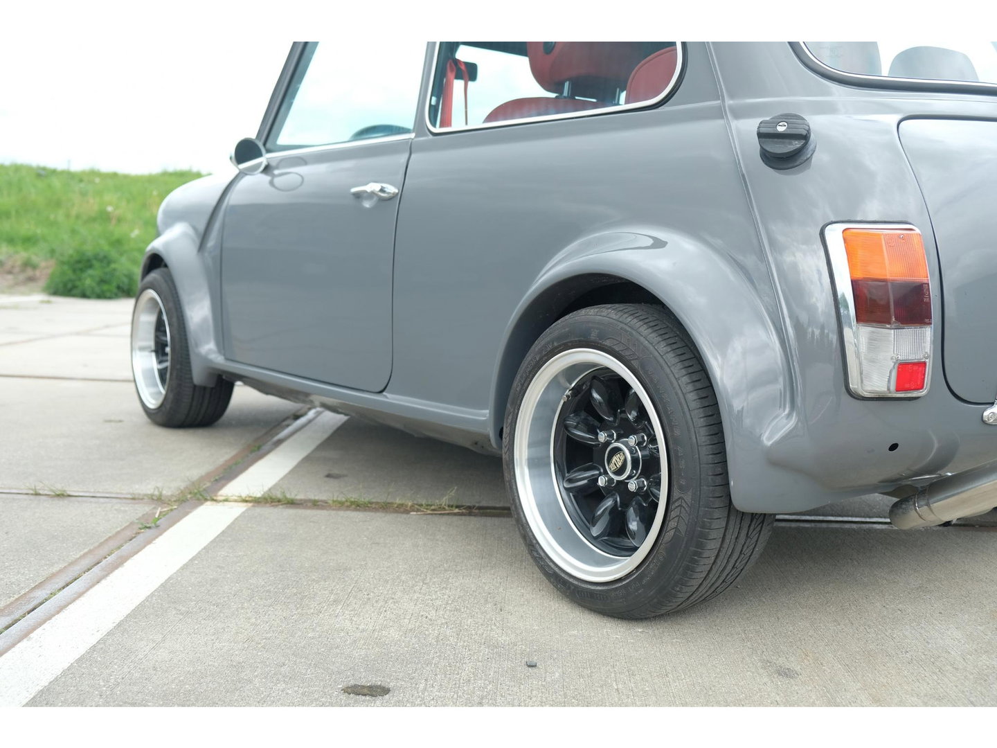 MINI Austin Mini 1100 Special | RESTOMOD