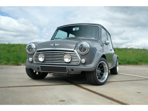 MINI Austin Mini 1100 Special | RESTOMOD