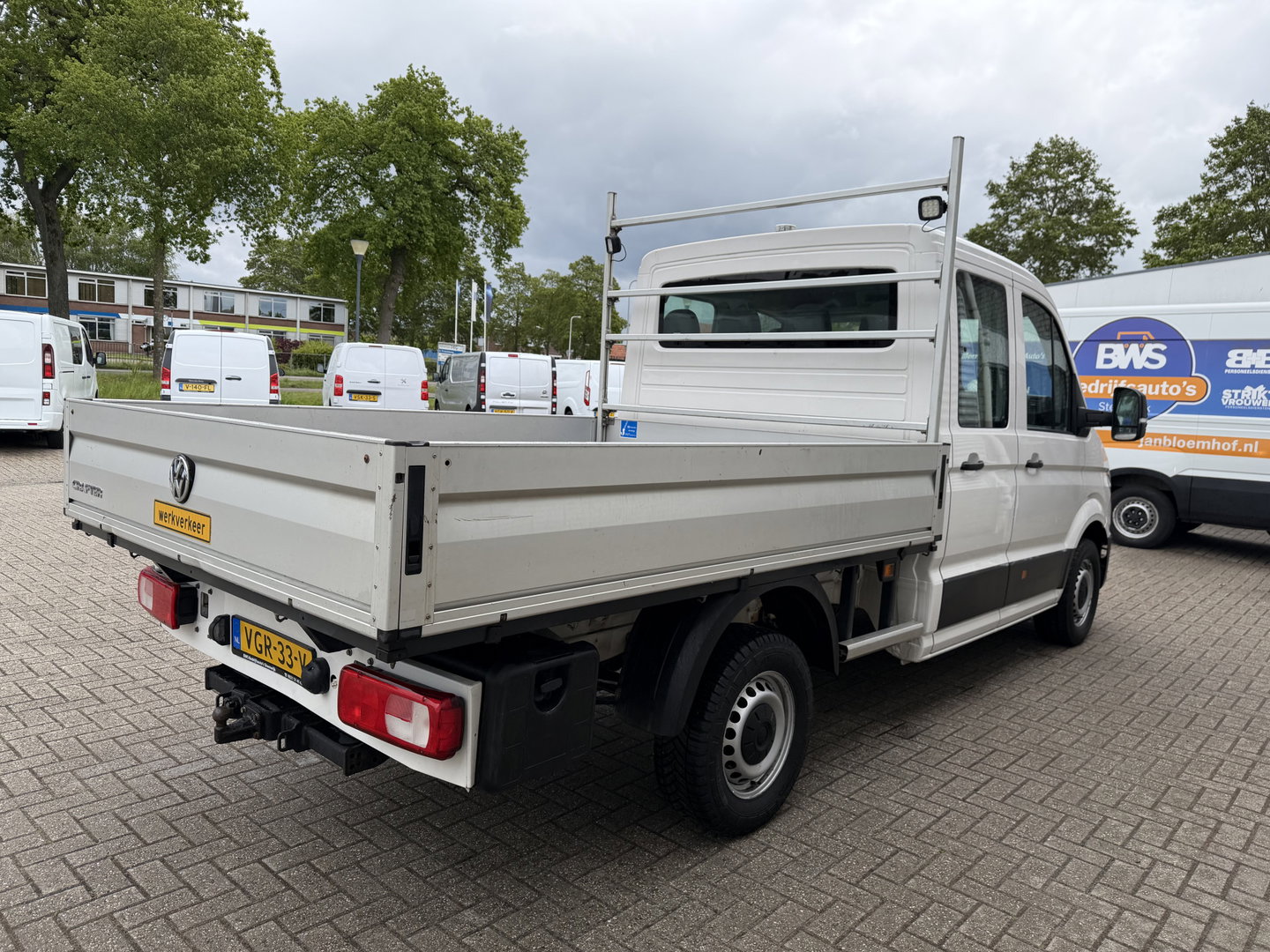 Volkswagen Crafter 35 2.0 TDI 177pk L3 EL DC 6 persoons Comfortline / RWD achterwielaandrijving / euro 6 / lease vanaf € / trekhaak 3500kg / camera / bpm vrij / vaste prijs rijklaar € 23.950 ex btw