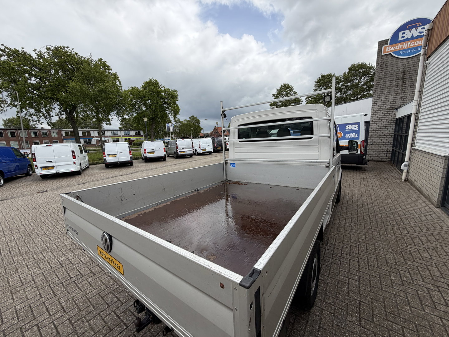 Volkswagen Crafter 35 2.0 TDI 177pk L3 EL DC 6 persoons Comfortline / RWD achterwielaandrijving / euro 6 / lease vanaf € / trekhaak 3500kg / camera / bpm vrij / vaste prijs rijklaar € 23.950 ex btw
