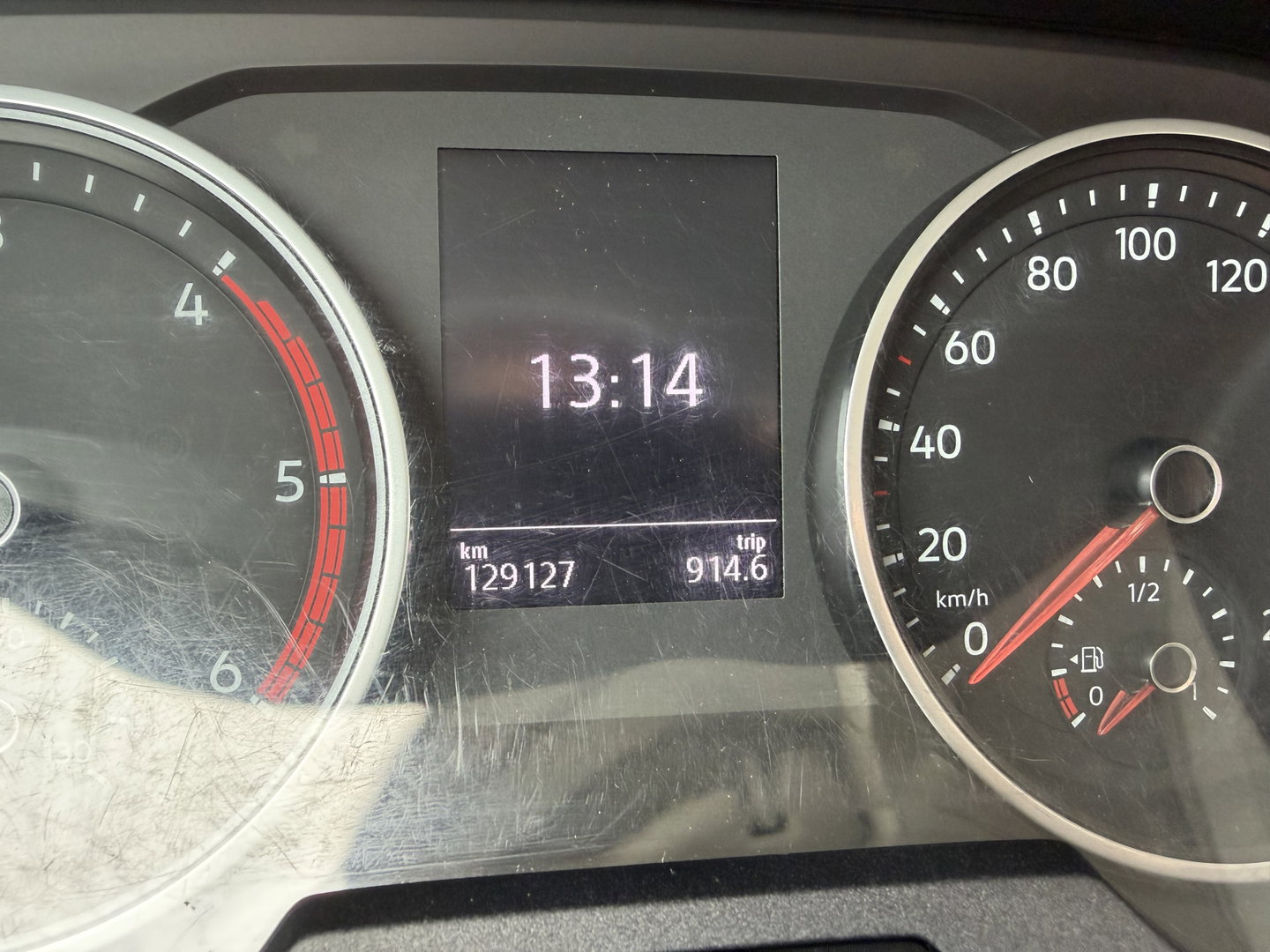 Volkswagen Crafter 35 2.0 TDI 177pk L3 EL DC 6 persoons Comfortline / RWD achterwielaandrijving / euro 6 / lease vanaf € / trekhaak 3500kg / camera / bpm vrij / vaste prijs rijklaar € 23.950 ex btw