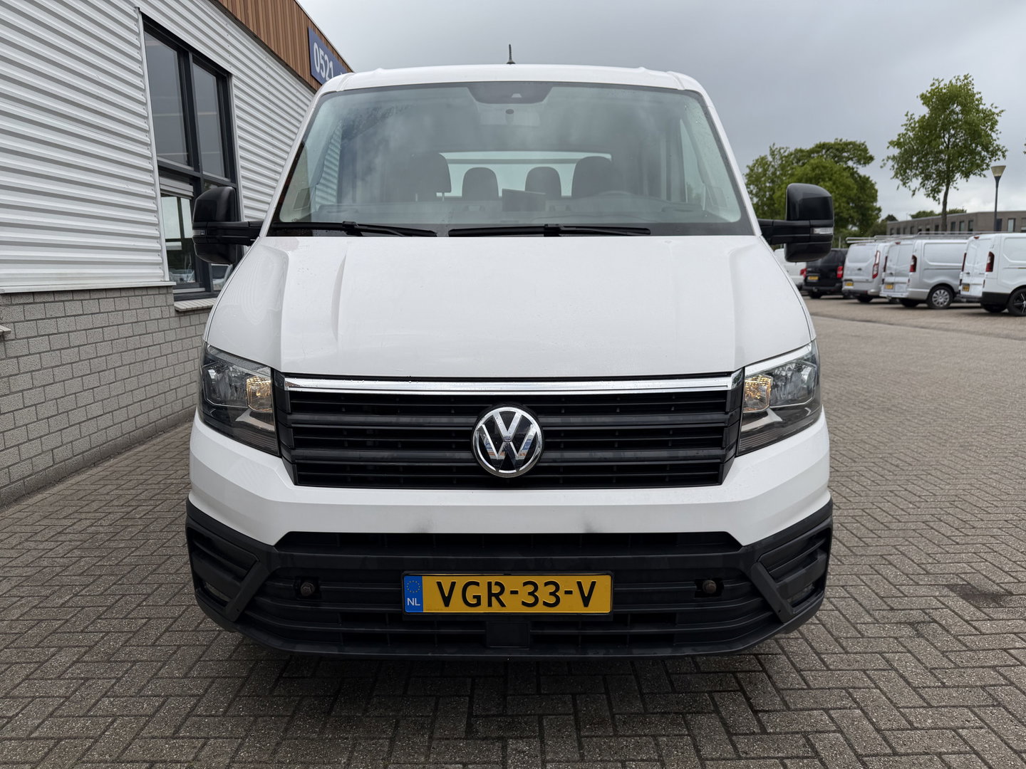 Volkswagen Crafter 35 2.0 TDI 177pk L3 EL DC 6 persoons Comfortline / RWD achterwielaandrijving / euro 6 / lease vanaf € / trekhaak 3500kg / camera / bpm vrij / vaste prijs rijklaar € 23.950 ex btw
