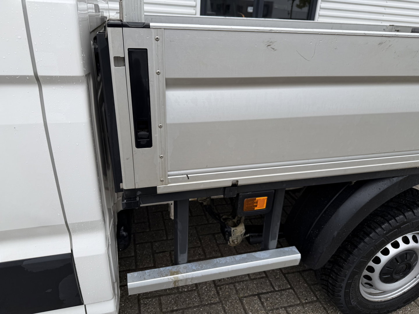 Volkswagen Crafter 35 2.0 TDI 177pk L3 EL DC 6 persoons Comfortline / RWD achterwielaandrijving / euro 6 / lease vanaf € / trekhaak 3500kg / camera / bpm vrij / vaste prijs rijklaar € 23.950 ex btw