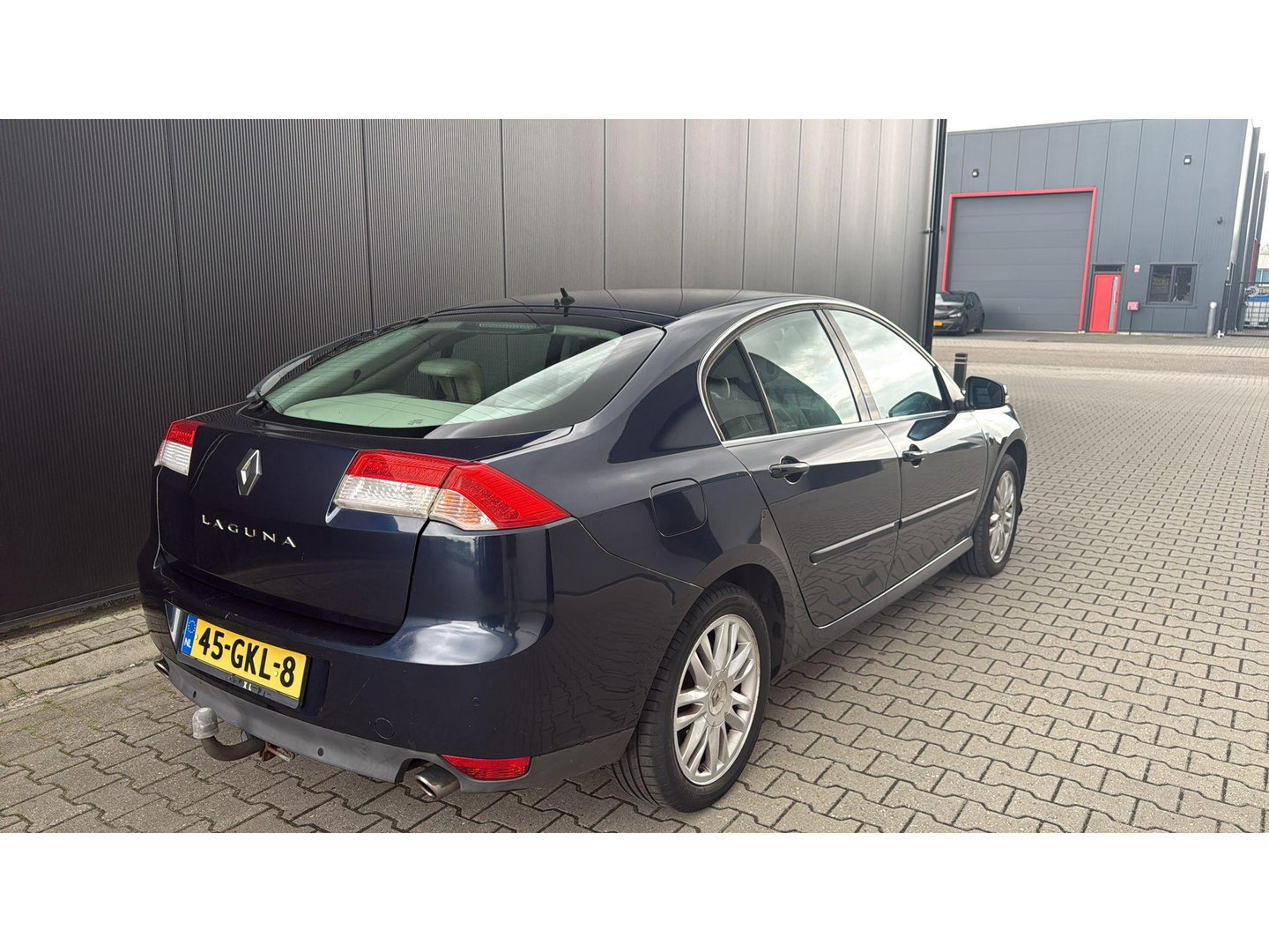 Renault Laguna 2.0 16V T 170PK Initiale Aut. Leer stoelverwarming Cruise Keyless