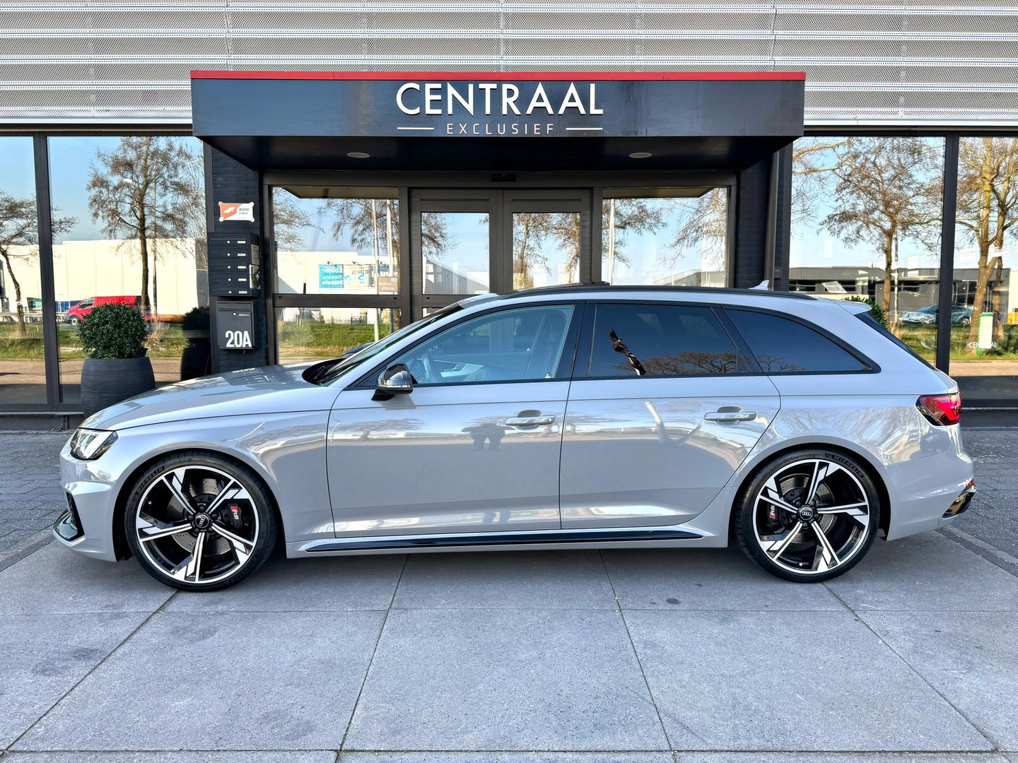 Audi RS4 Avant 2.9 TFSI Quattro 450PK|Pano|B&O|Massage|Head-Up|Memory|Camera|Leder|Keyless