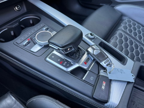 Audi RS4 Avant 2.9 TFSI Quattro 450PK|Pano|B&O|Massage|Head-Up|Memory|Camera|Leder|Keyless