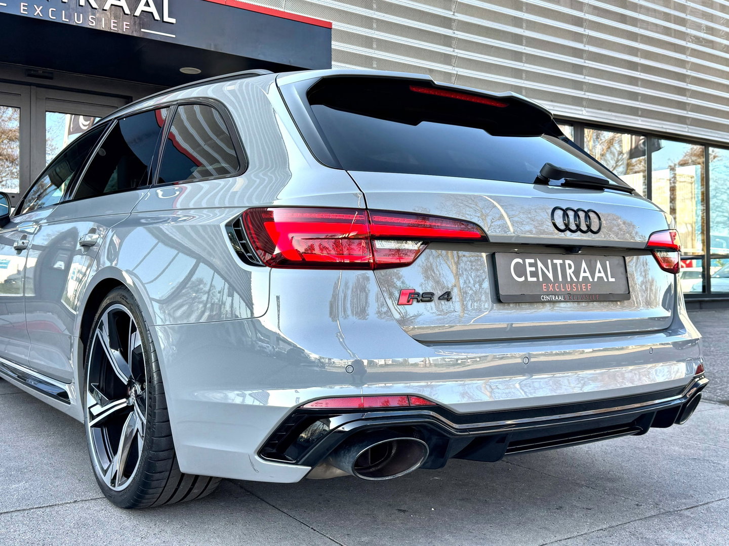 Audi RS4 Avant 2.9 TFSI Quattro 450PK|Pano|B&O|Massage|Head-Up|Memory|Camera|Leder|Keyless