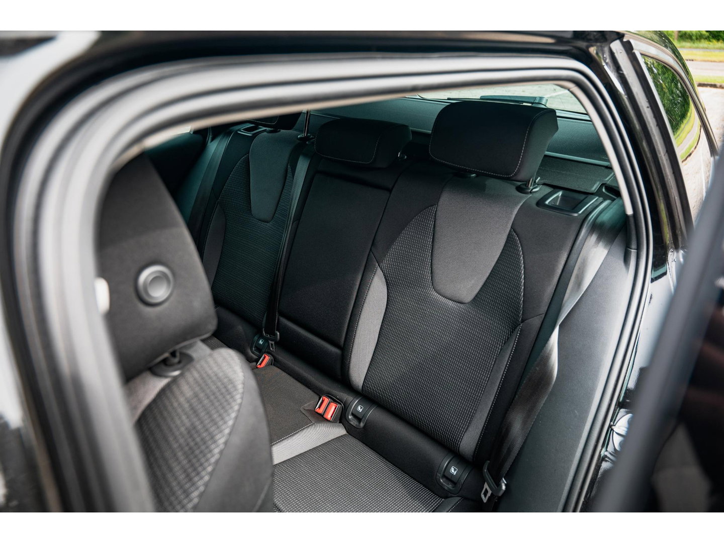Škoda Octavia Combi 1.0 e-TSI Business Edition | CLIMA | SUNSET | STOEL & STUURWIEL VERWARMING