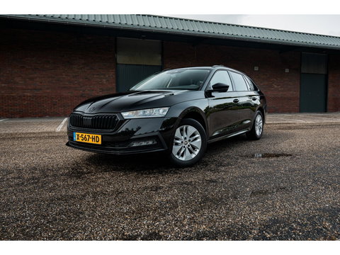 Škoda Octavia Combi 1.0 e-TSI Business Edition | CLIMA | SUNSET | STOEL & STUURWIEL VERWARMING