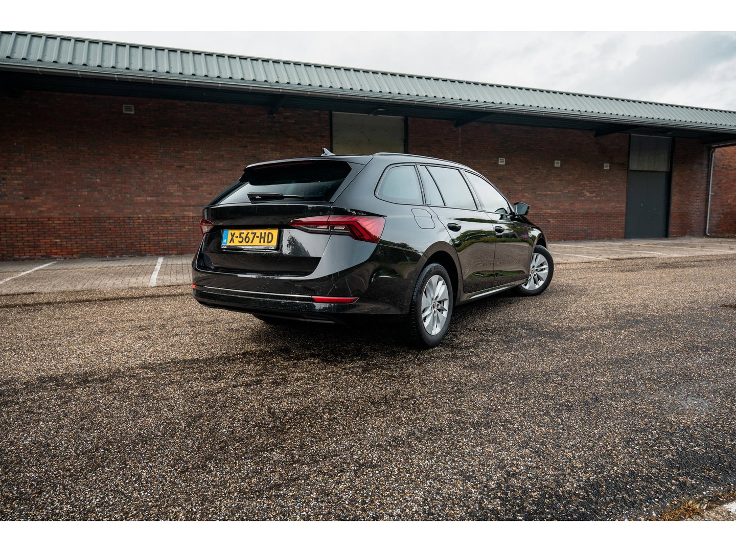 Škoda Octavia Combi 1.0 e-TSI Business Edition | CLIMA | SUNSET | STOEL & STUURWIEL VERWARMING