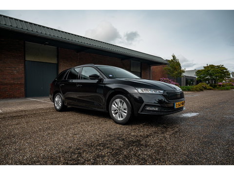 Škoda Octavia Combi 1.0 e-TSI Business Edition | CLIMA | SUNSET | STOEL & STUURWIEL VERWARMING
