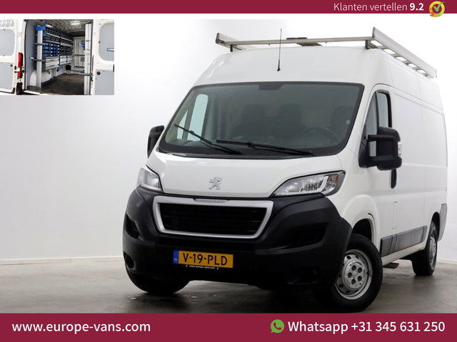 Peugeot Boxer - 335 2.2 BlueHDi 120pk L2H2 Premium Airco/Navi/Inrichting 12-2020