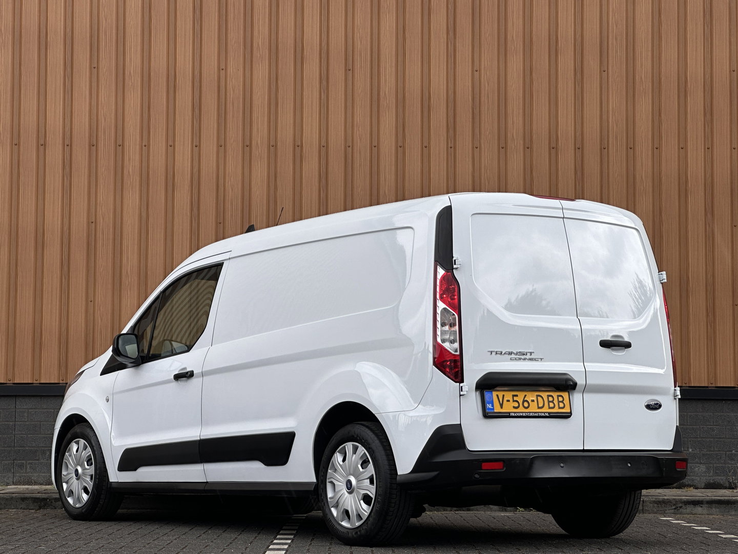 Ford Transit Connect 1.5 EcoBlue L2 Trend | Apple Carplay | Android Auto | Parkeersensoren Achter | Airconditioning | Centrale Deurvergrendeling