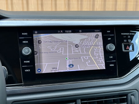 Volkswagen Taigo 1.5 TSI R-Line Business | IQ Light | Achteruitrijcamera | Apple Carplay | ACC | Stoelverwarming | Parkeersensoren | Android Auto |
