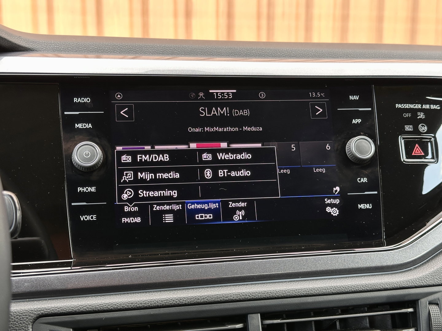 Volkswagen Taigo 1.5 TSI R-Line Business | IQ Light | Achteruitrijcamera | Apple Carplay | ACC | Stoelverwarming | Parkeersensoren | Android Auto |