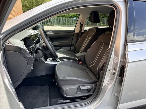 Volkswagen Taigo 1.5 TSI R-Line Business | IQ Light | Achteruitrijcamera | Apple Carplay | ACC | Stoelverwarming | Parkeersensoren | Android Auto |