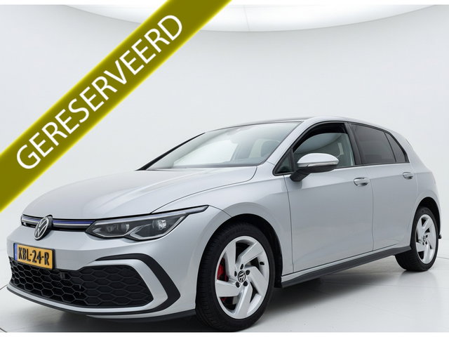 Volkswagen Golf - GTE 245PK DSG HYBRID SPORT CAMERA/NAVI/IQ-LIGHT/HEAD-UP/SFEERVERL.