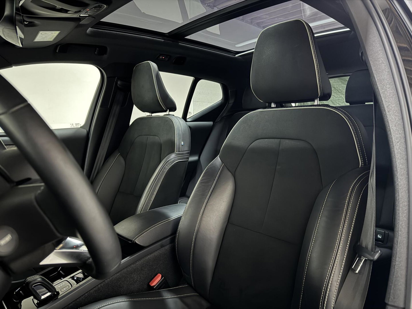 Volvo XC40 1.5 T5 Plug-in Hybride R-Design Pano H/K Autopilot