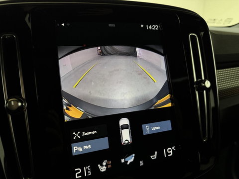 Volvo XC40 1.5 T5 Plug-in Hybride R-Design Pano H/K Autopilot
