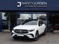 Mercedes-Benz GLC - 300e 4M | AMG | Premium Plus | Night Pakket | Distronic Pro | Elektr. Panodak | Winter Pakket | Memory Pakket | MBUX Aug. Reality Navi | Burmester | Parkeer Pakket | 360* Camera | 20" LM Velgen | Wegzwenkb. Trekhaak | Volle Uitvoering!