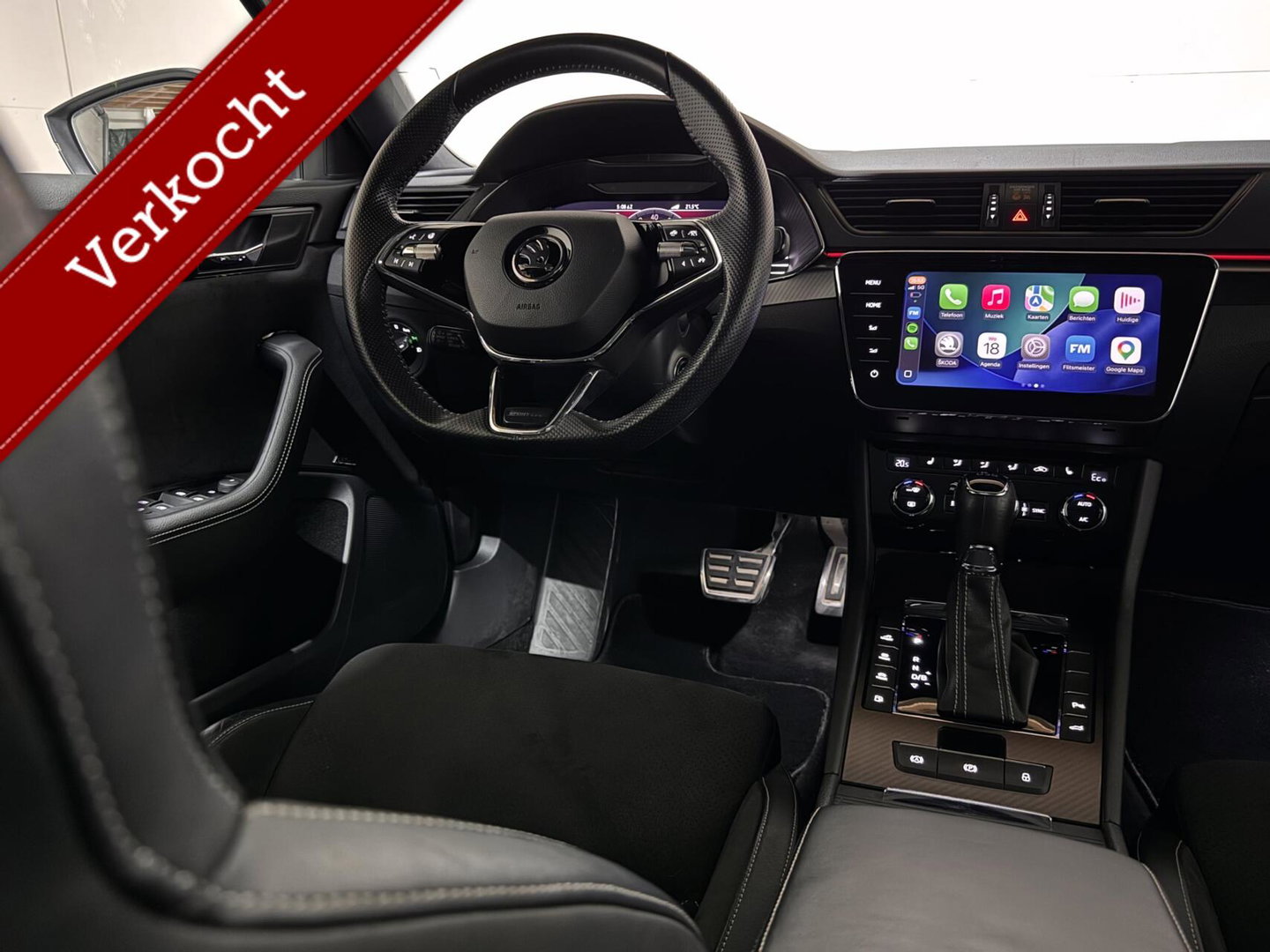 Škoda Superb Combi 1.4 TSI iV Sportline Pano Canton Camera Trekh.
