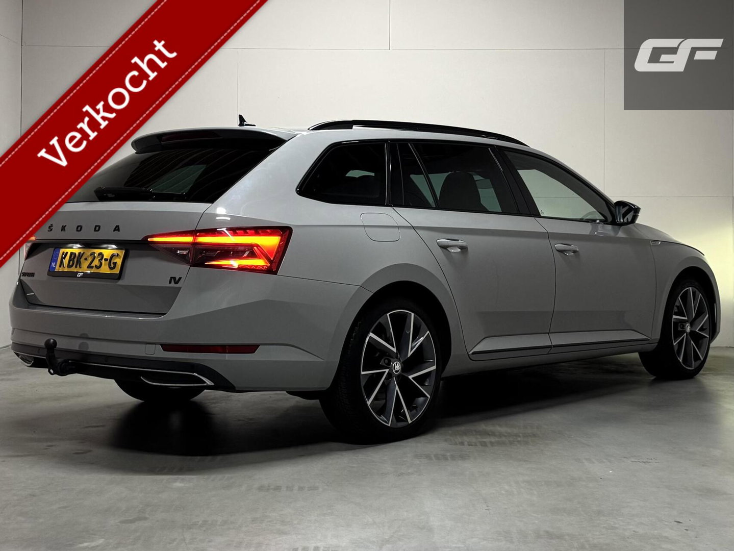 Škoda Superb Combi 1.4 TSI iV Sportline Pano Canton Camera Trekh.