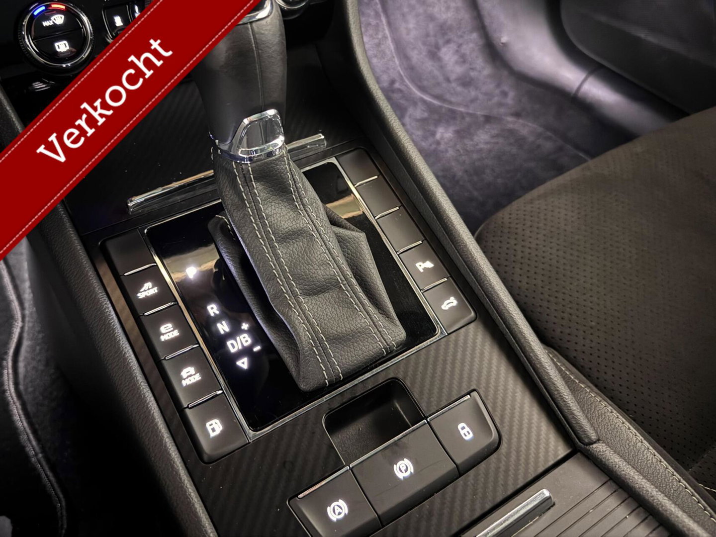 Škoda Superb Combi 1.4 TSI iV Sportline Pano Canton Camera Trekh.